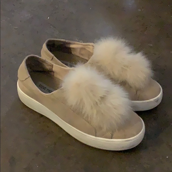 Steve Madden puff ball shoes!!! - Picture 1 of 3
